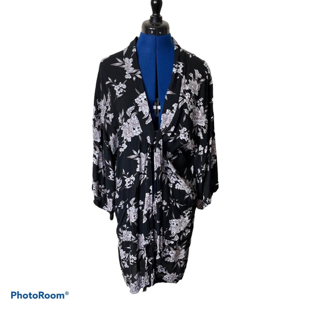Spiritual Gangster Black Floral Robe Wrap … - Picture 9 of 12